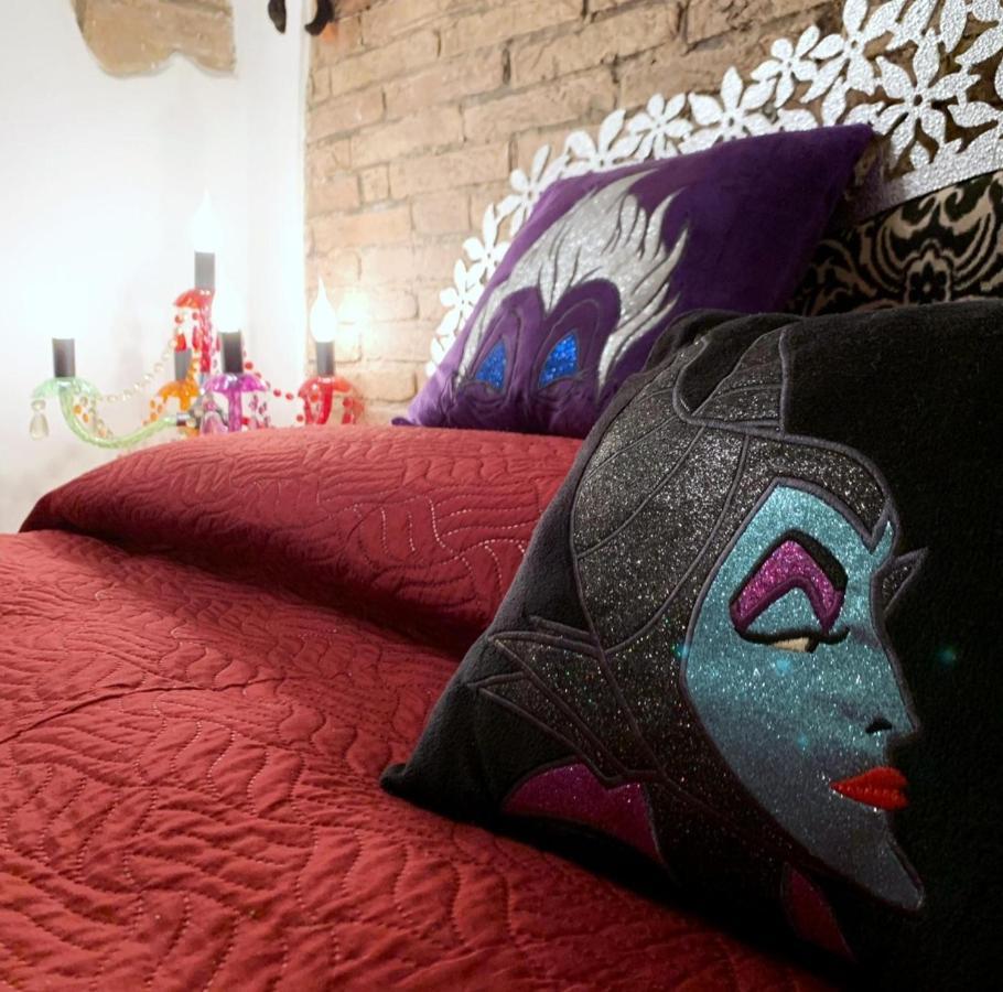 L'Ora Delle Streghe B&B Centralissimo Λιβόρνο Εξωτερικό φωτογραφία