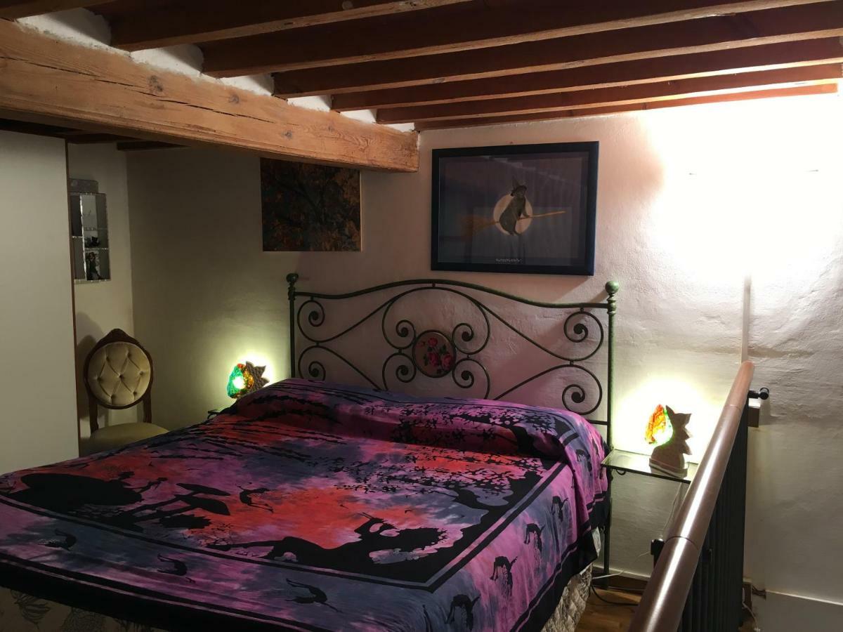 L'Ora Delle Streghe B&B Centralissimo Λιβόρνο Εξωτερικό φωτογραφία
