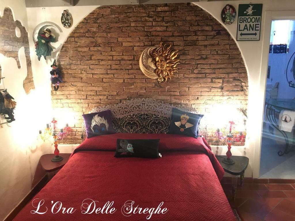 L'Ora Delle Streghe B&B Centralissimo Λιβόρνο Εξωτερικό φωτογραφία